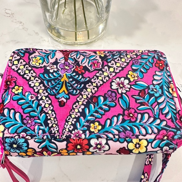 Vera Bradley iconic RFID all in one crossbody Tapestry Pink - Picture 6 of 9